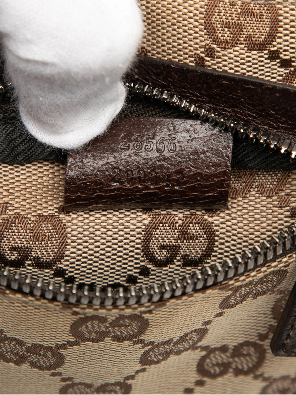Vintage Gucci Brown & Beige GG Supreme Canvas Belt Bag - Picture 7 of 10